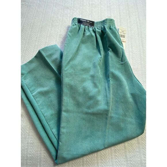 Alfred Dunner Women’s Size 12 Plush Ave Pants in Seafoam Green - Picture 6 of 8